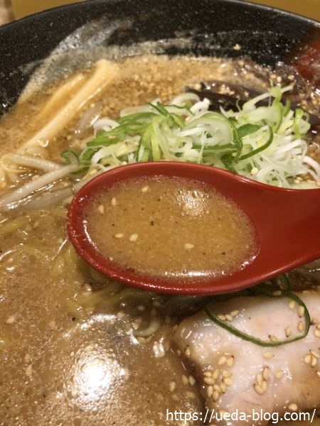 吉山商店 焙煎ごまみそらーめんのスープ